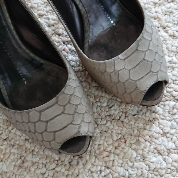 Giuseppe Zanotti gray heels size 36 - Picture 3 of 8